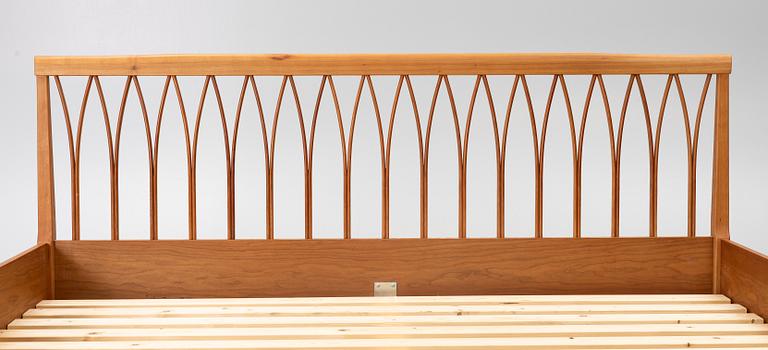 Carl Malmsten, Bed frame, 'Guldheden', Åfors Möbelfabrik, latter half of the 20th century.