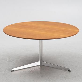 Arne Jacobsen, coffee table, Fritz Hansen, 1950s-60s.