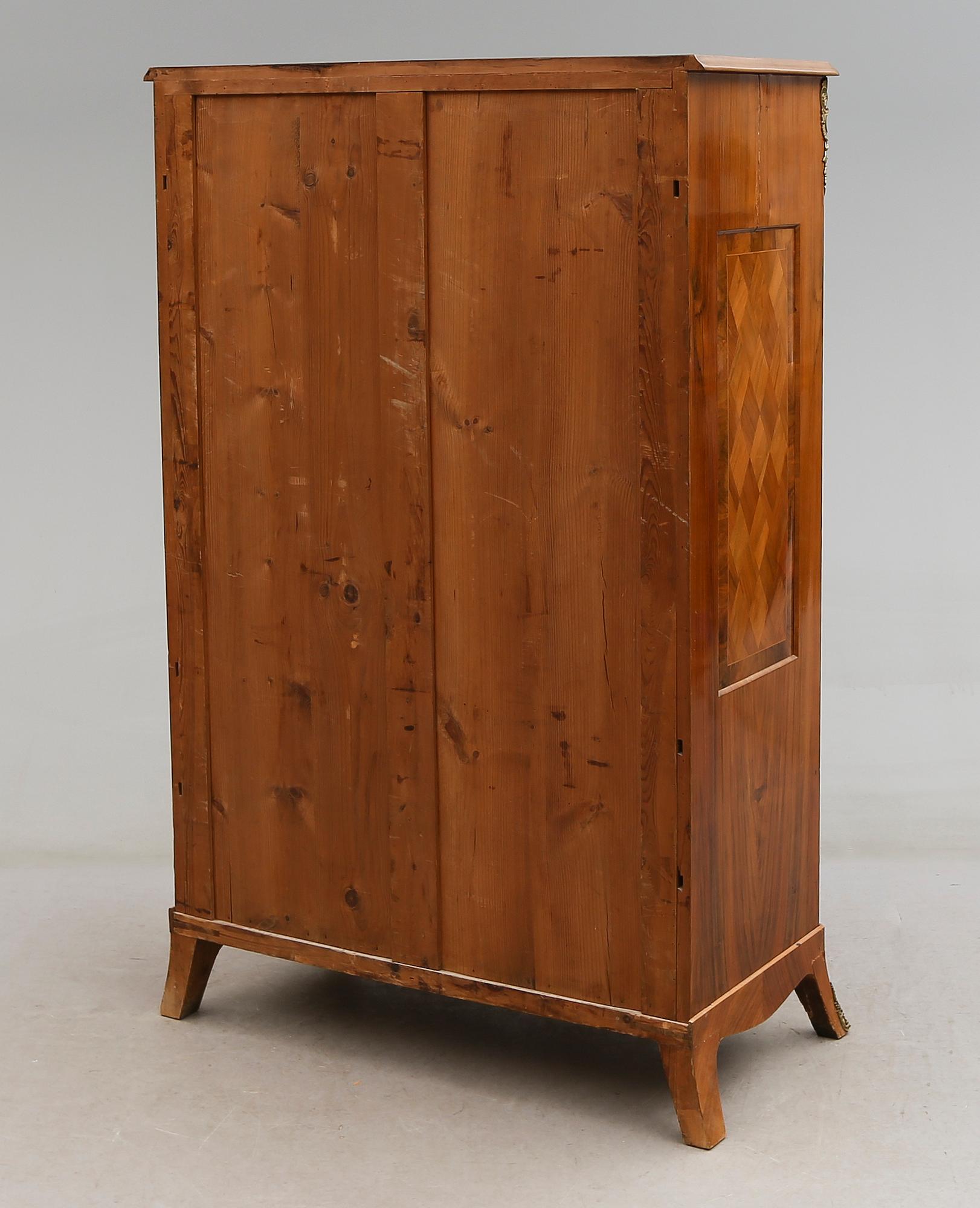 SKÅP, rokokostil, 1900-talets mitt.