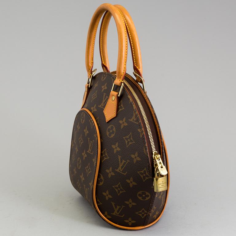 A monogram canvas' Ellipse' bag from Louis Vuitton.