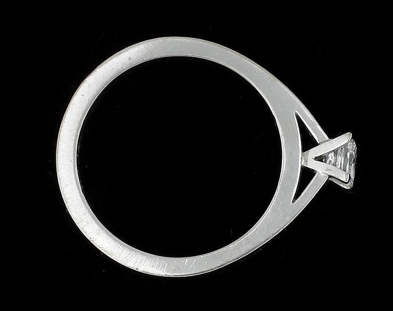 RING, 18k vitguld, prinsesslipad dimant 0,31ct. Tot vikt ca 5 g.