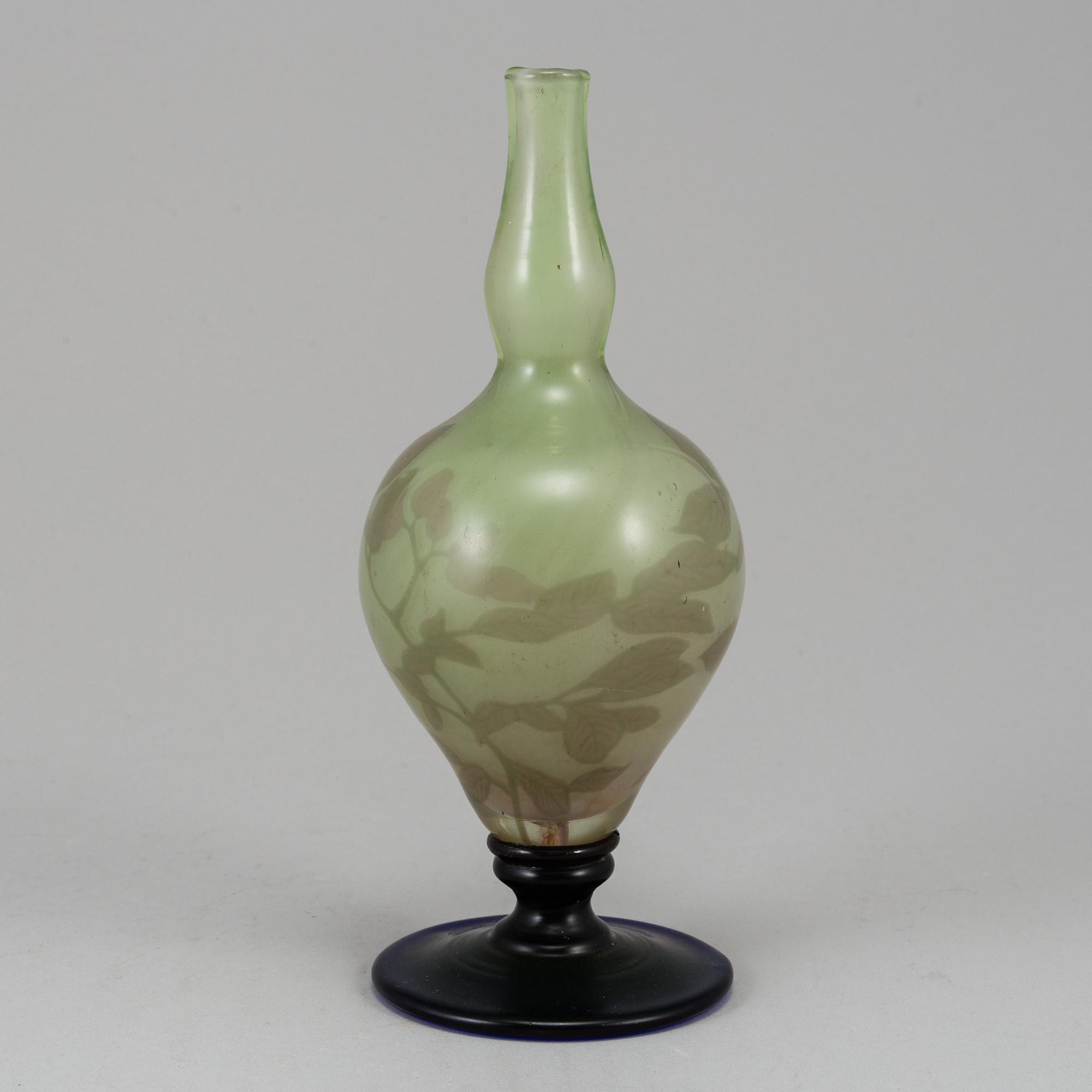 SIMON GATE, a "graal" glass vase, Orrefors 1917.