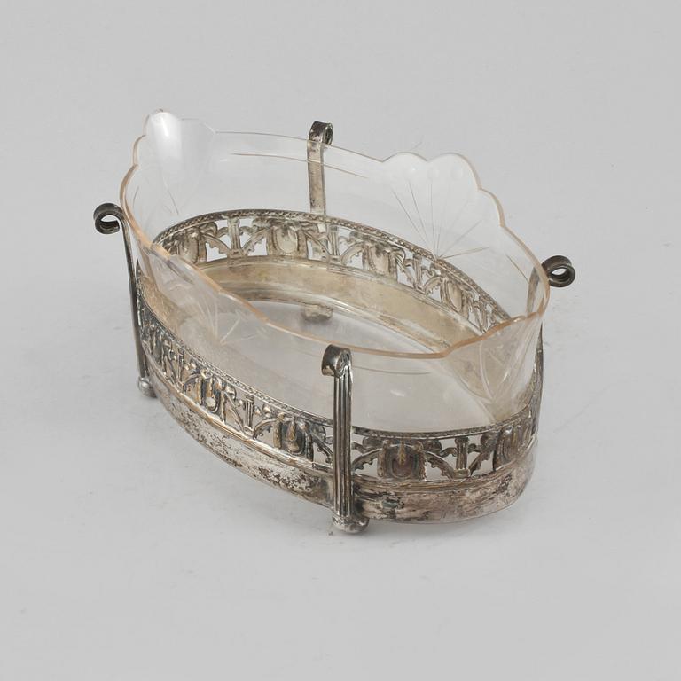 JARDINIERE, nysilver och glas, 1900-talets första hälft.