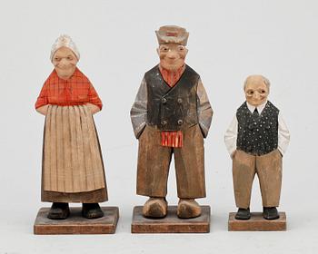 CARL OLOF TRYGG OCH CARL JOHAN TRYGG, 2+1st, skulpturer trä, signerade, varav en daterad 1939.