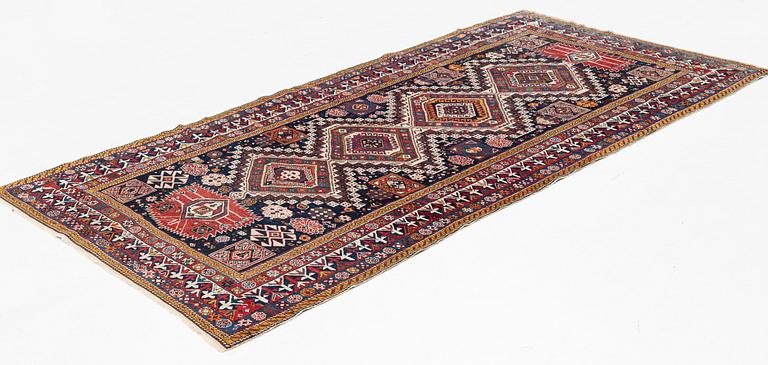 An antique Shirvan carpet. ca 285 x 147 cm.