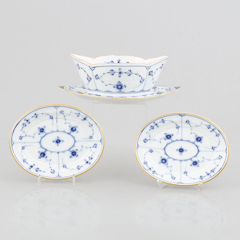 A pair of dishes and a sauce bowl, "Blue Fluted" / "Musselmalet" Royal Copenhagen, 1850-70 and 1893-1900.