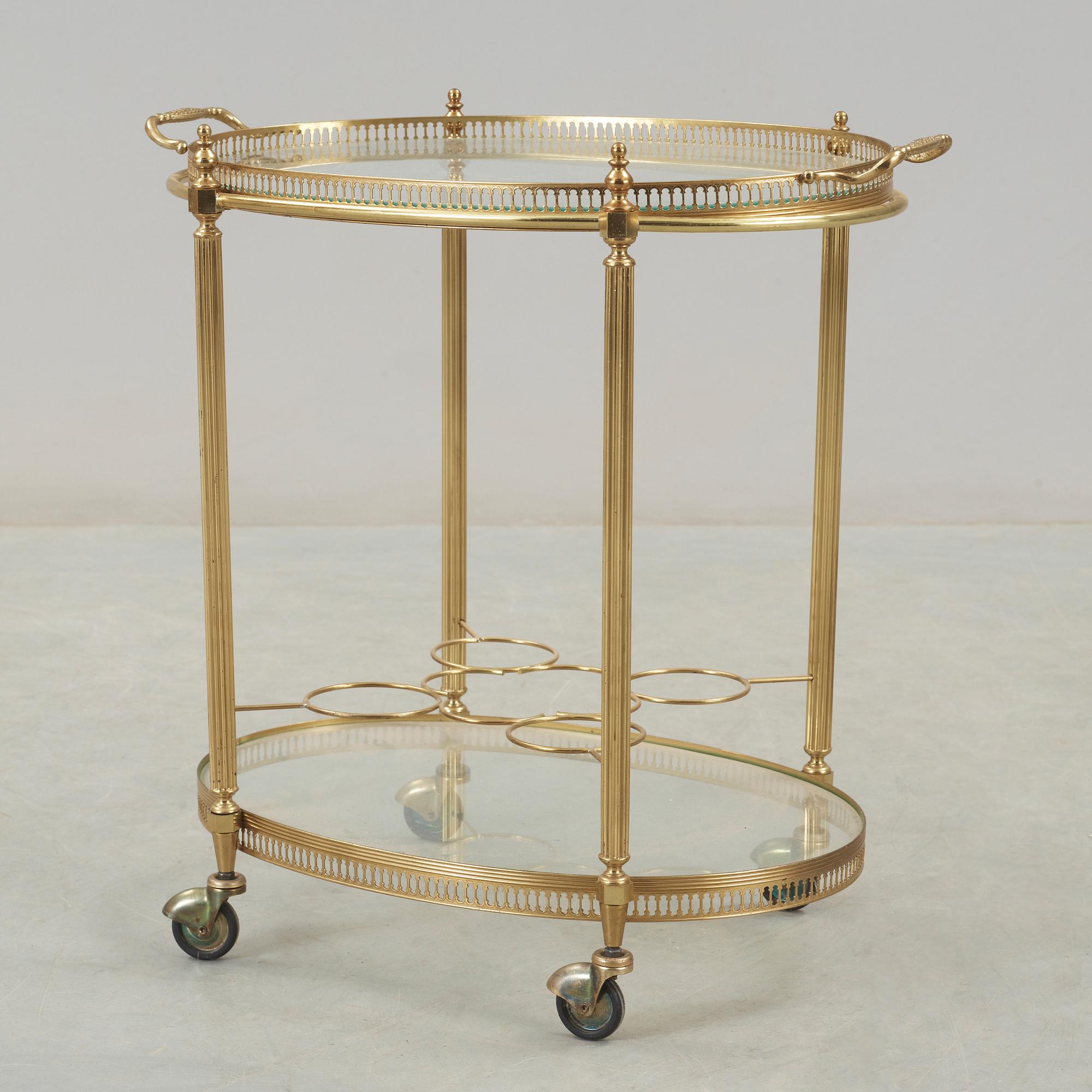 SERVERINGSVAGN, 1900-talets andra hälft.