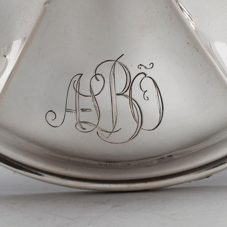 LJUSSTAKAR, 2+1, silver, Norge, 1900-talets andra hälft. Fylld fot.