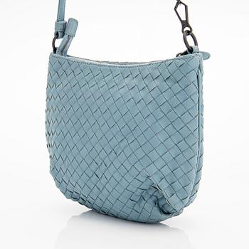 Bottega Veneta, Intrecciato leather shoulder bag.