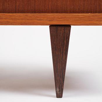 Erik Wørts, sideboard, Kjellerup Møbelfabrik, Danmark, 1960-tal.