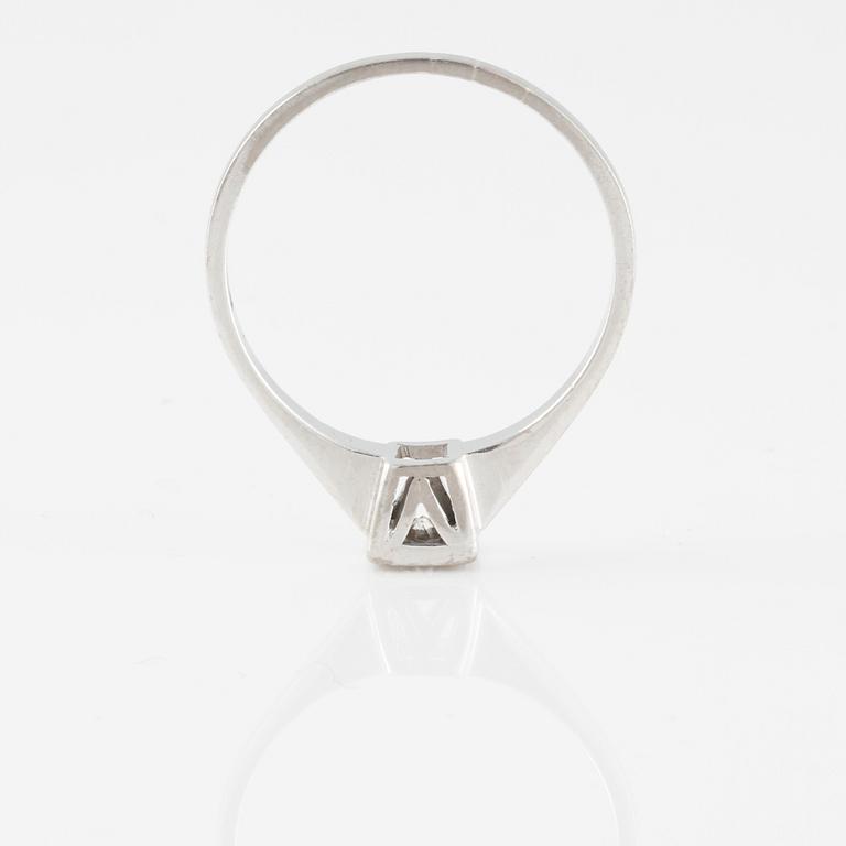 RING, med briljantslipad diamant 0.14 ct.