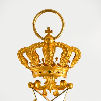 Royal Order of the Polar star. 18K gold and enamel, 1970.