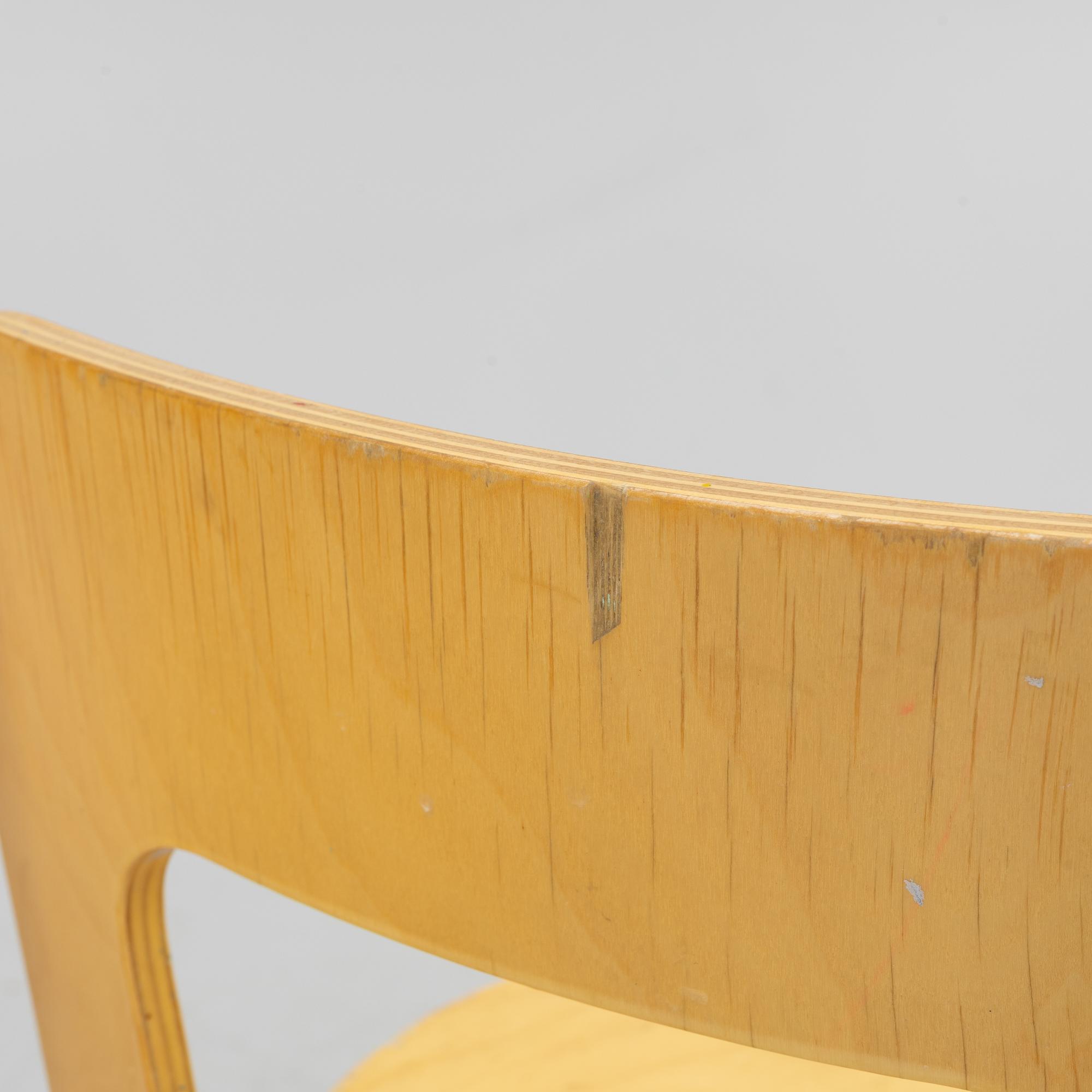 Alvar Aalto, barnstolar, 4 st, Artek, Finland.