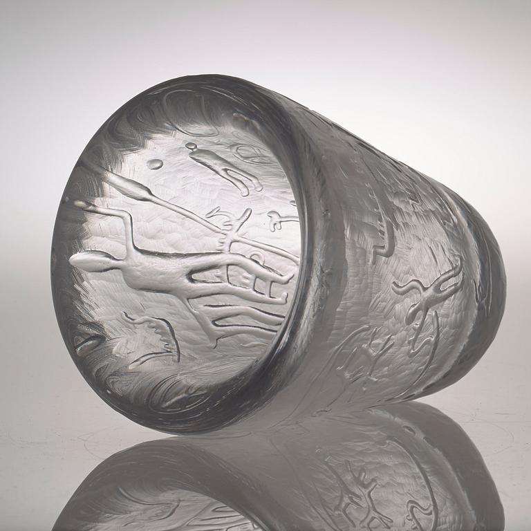 A Vicke Lindstrand glass vase, Kosta.