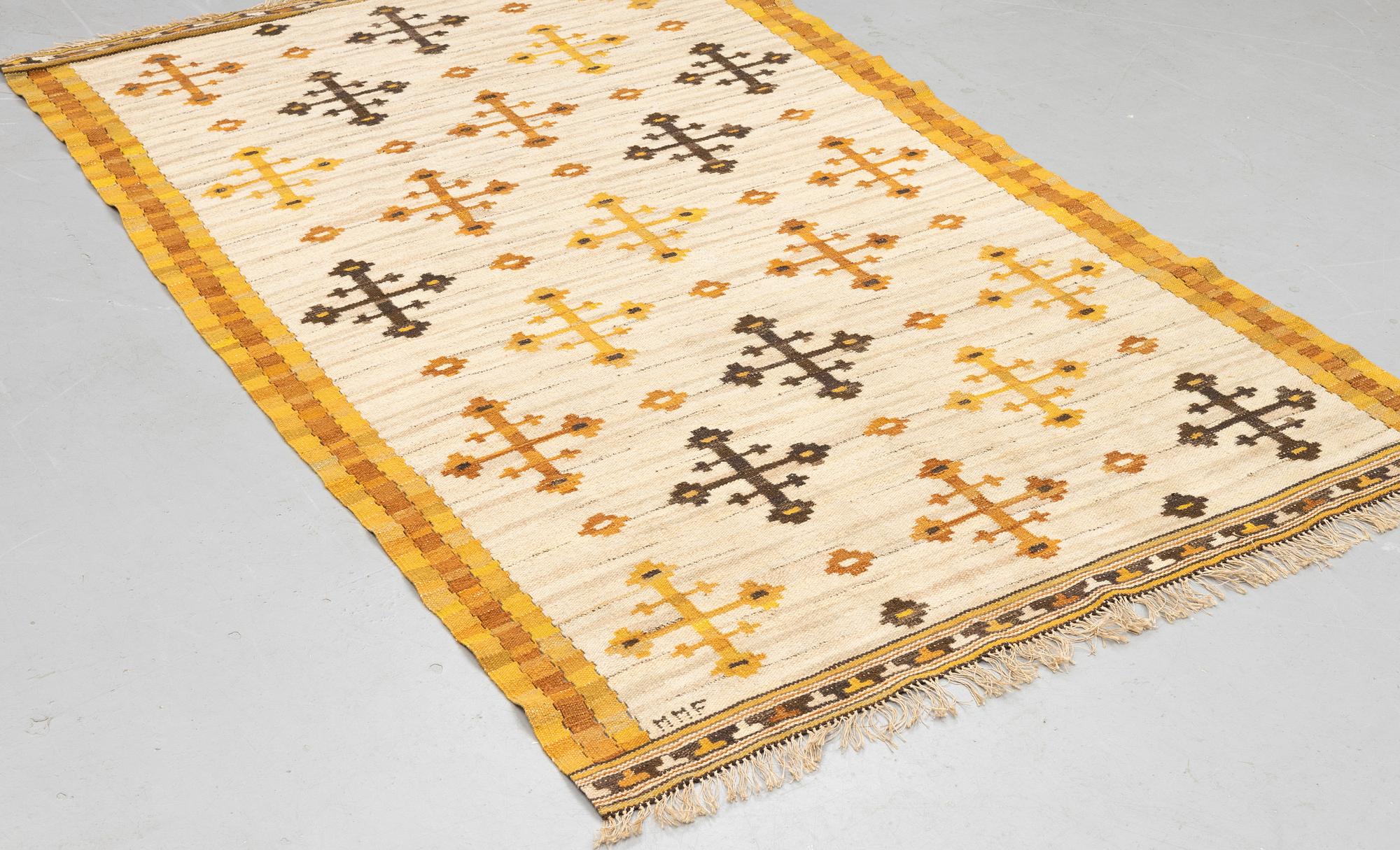 Märta Måås-Fjetterström, a drape, "Gula Dubbelkorset", flat weave, ca 241,5 x 149,5 cm, signed MMF.