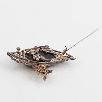 Etsuko Minowa,, silver and "hawk's eye" brooch.