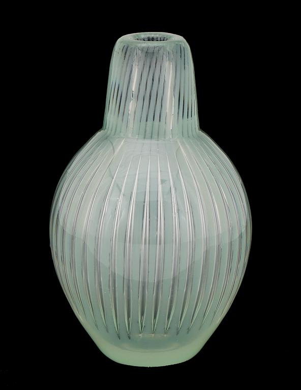 VAS, glas, Edvin Öhrström, Orrefors, sign.