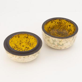 Hans Hedberg, a faience box and cover, Biot, France.