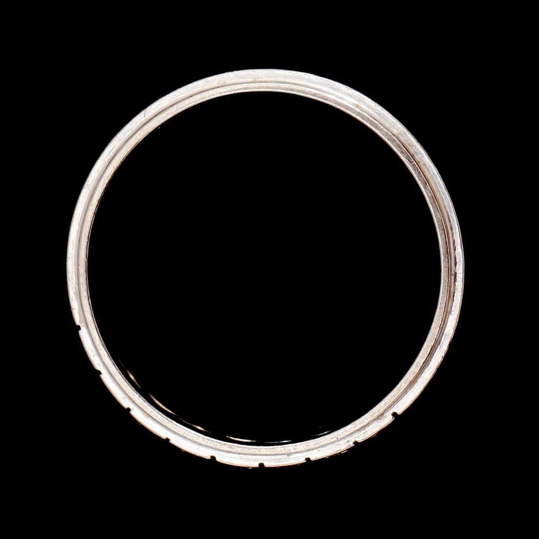 RING, 18 k vitguld, 1963, med 6 små briljanter. Tot vikt ca 3 g.