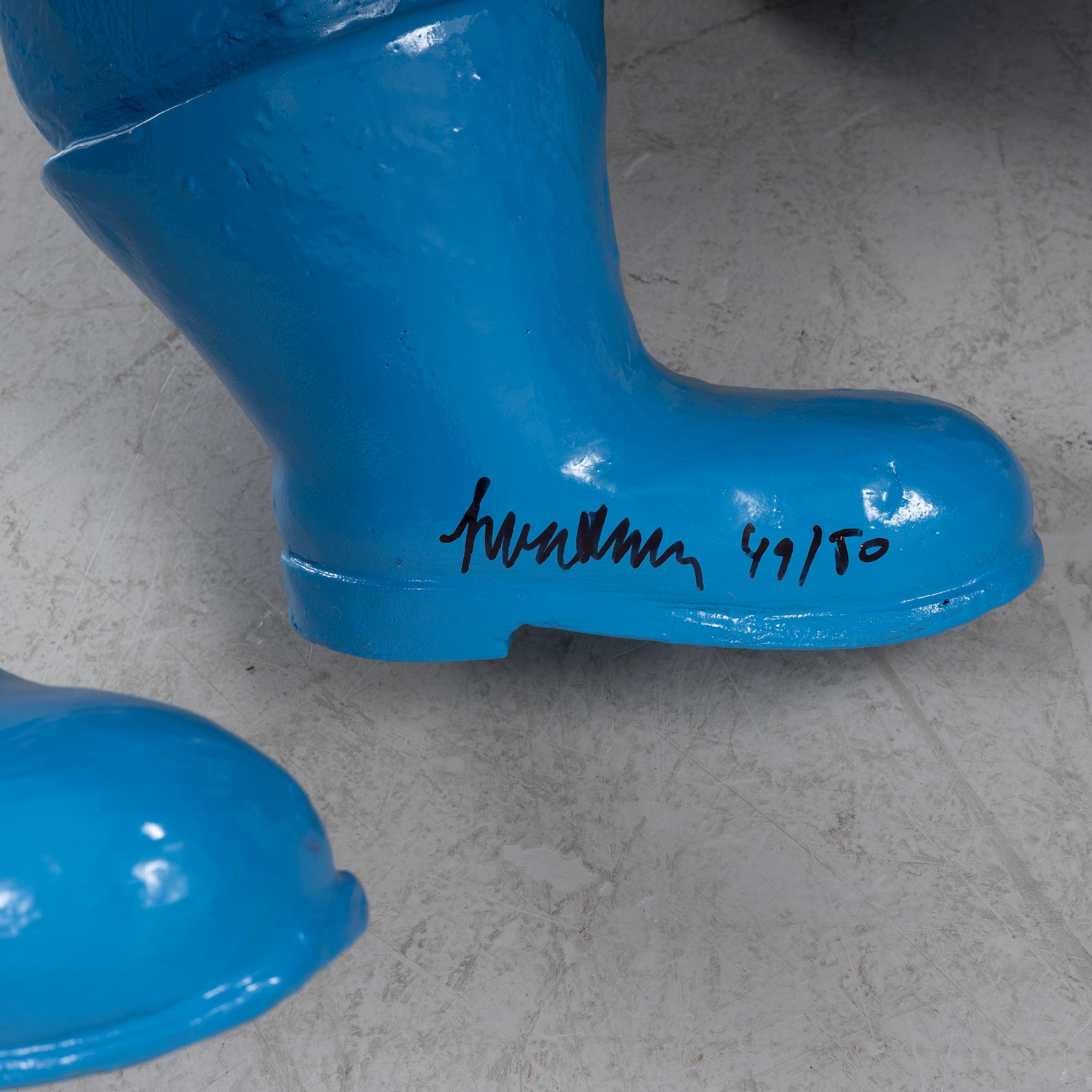 William Sweetlove, sculpture, resin, 2007, signed 49/50.