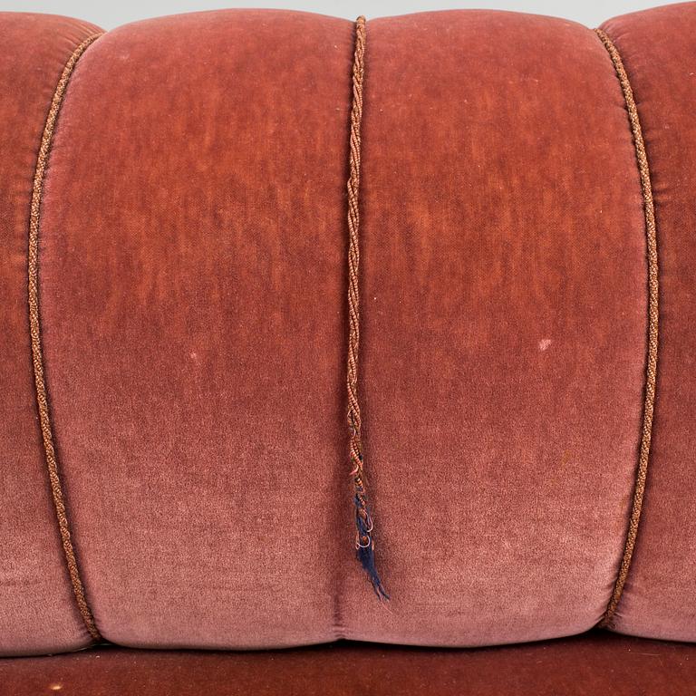 IVAR KREUGERS SOFFA OCH FÅTÖLJ, 1920-tal.