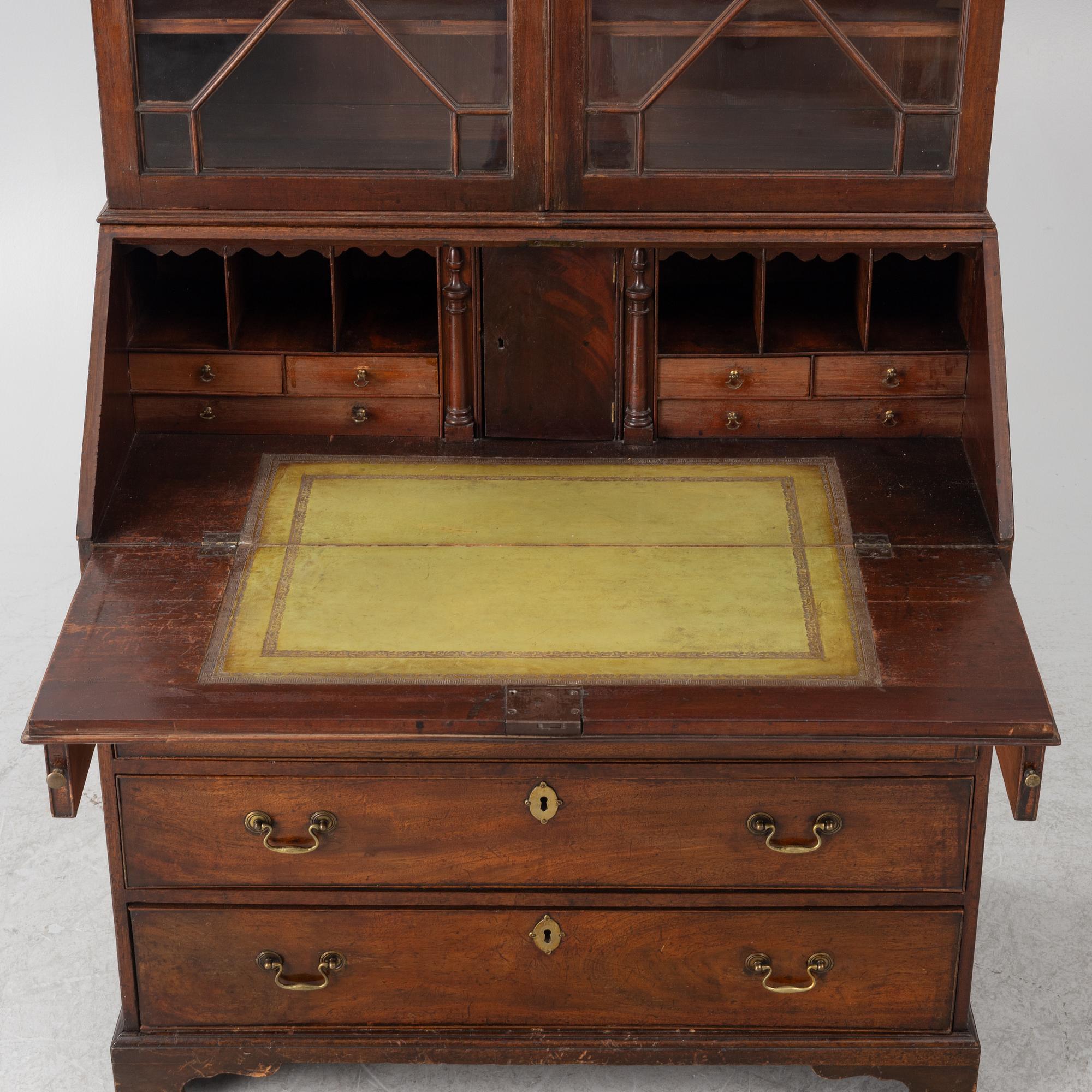 An English mahogany cabinet, 19th Century.