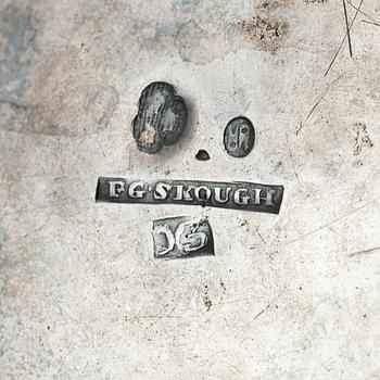 Fredrik Skough, kaffekanna, silver, (verksam 1824-1830) Borås. Empire.