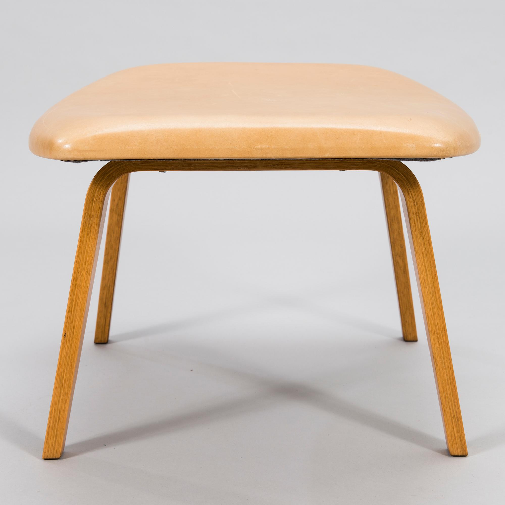 EERO SAARINEN, a 'Grasshopper' armchar and ottoman manufactured under licens by Tetrimäki Finland.
