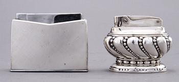 BORDSTÄNDARE, 2 st nysilver, "Crown", Ronson, England samt Consul, Tyskland.