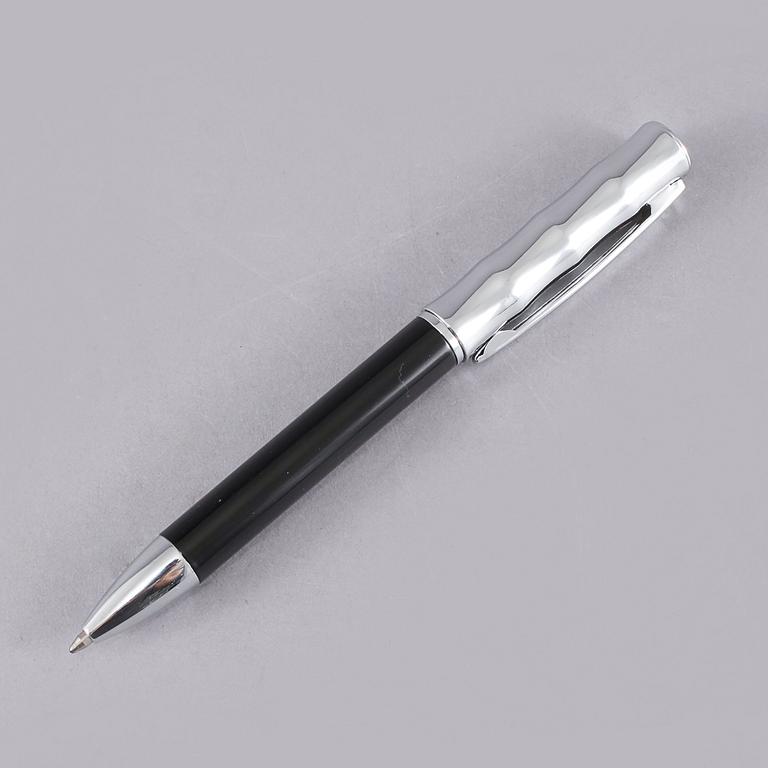 BLÄCKPENNA, Pierre Cardin.
