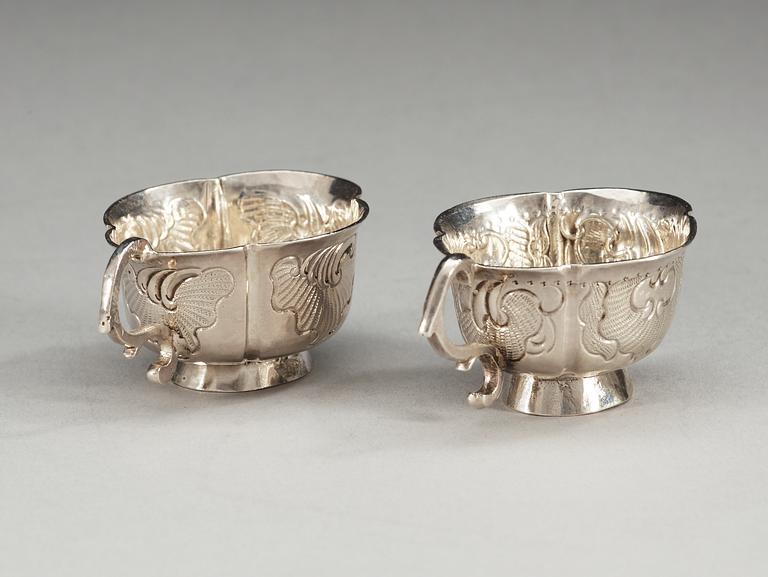 Two Russian 18th century silver tscharkis, unidentified makers mark, Moscow 1777 and 1779.