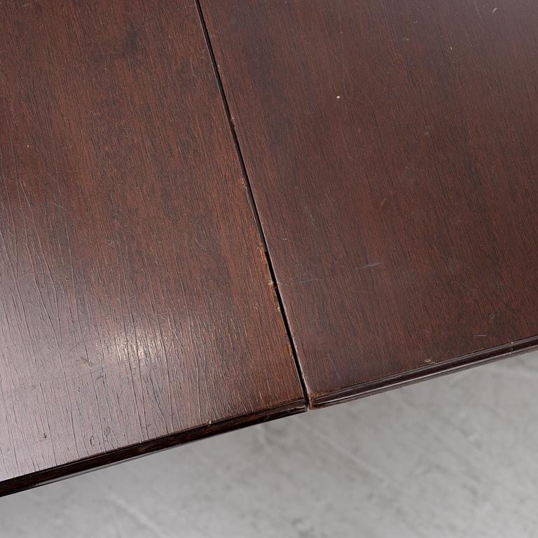 Matsalsbord,  Engelsk stil, tidigt 1900-tal.