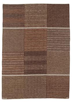 CARPET. "Tolv Rutor, brun". Flat weave. 247 x 175,5 cm. Signed AB MMF MR.