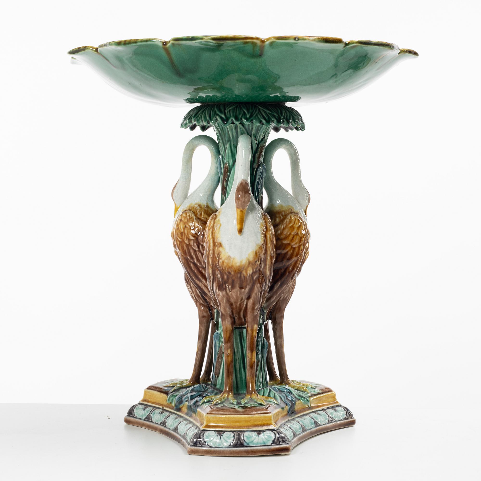 Uppsatsskål, majolika. Gustavsberg, 1800-talets slut.