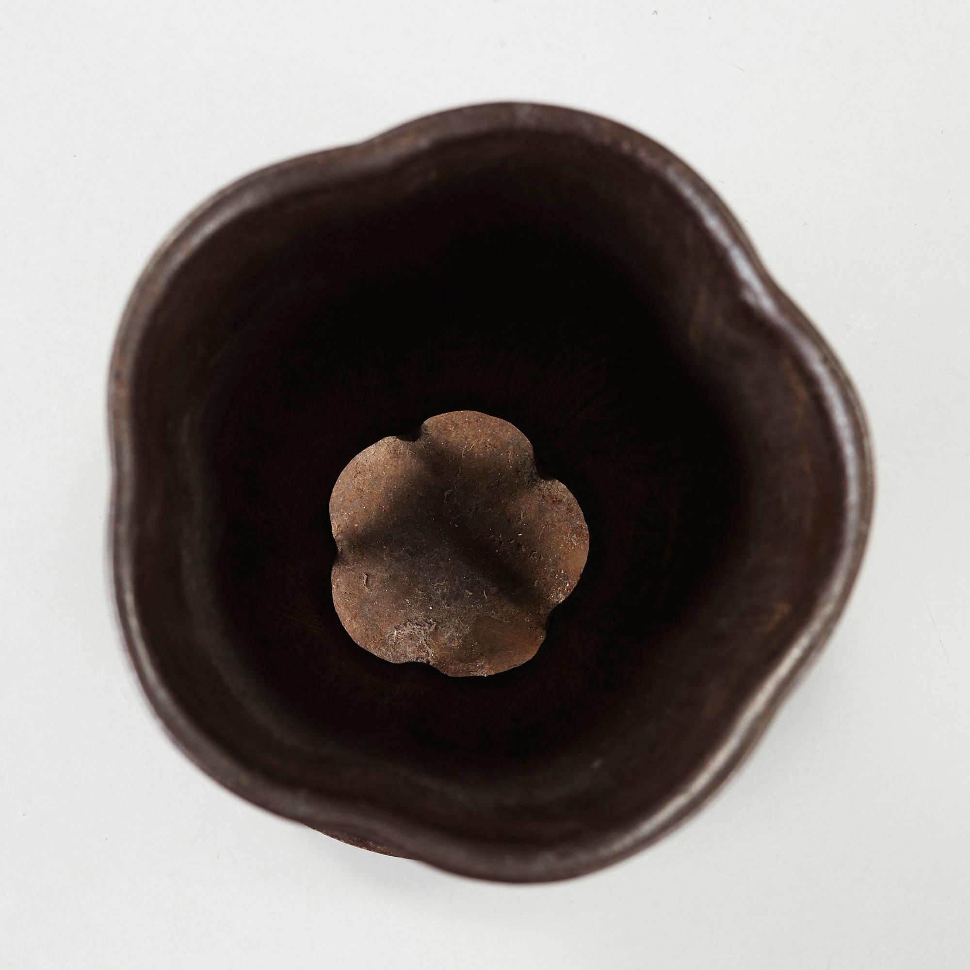 Edvin Ollers, a cast iron 'Paraplyställ N:r 1' umbrella stand, Näfveqvarns Bruk.