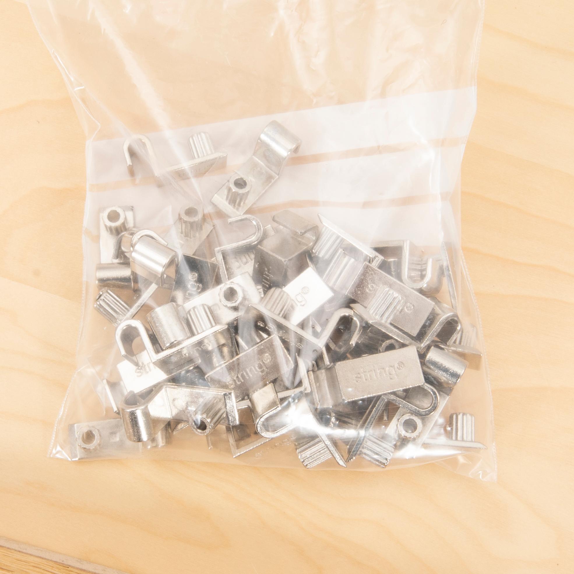 Nils Strinning, hyllsystem "Strinning" inköpt 2022.