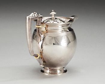 A Russian 20th century silver coffee-pot, un known makers mark, St. Petersburg.