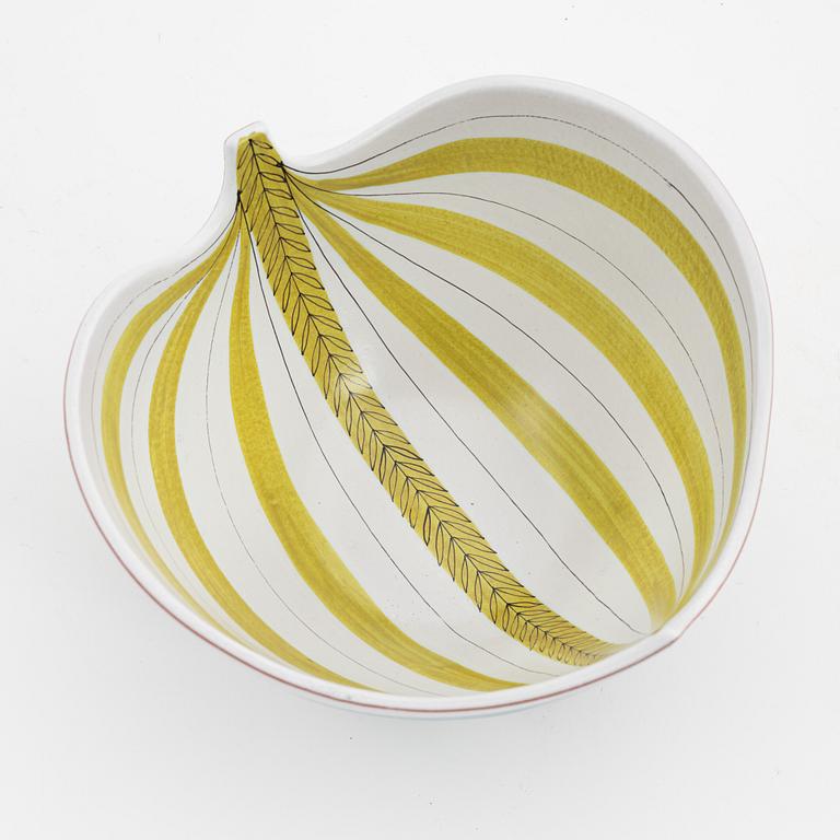 Stig Lindberg, a faience bowl, Gustavsbergs studio.