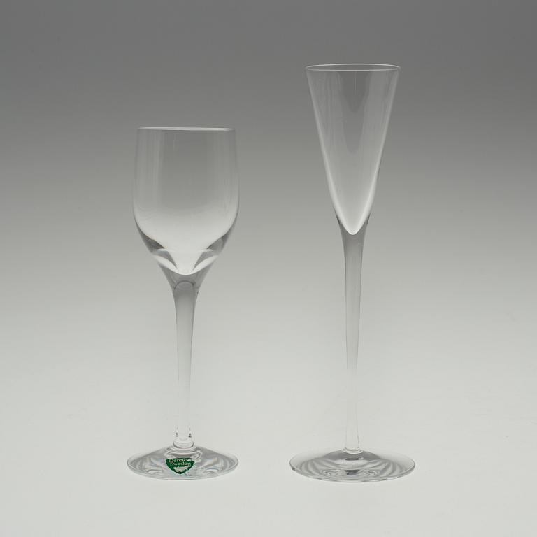 GLASSERVIS, 56 delar, "Illusion", Orrefors. 1900-talets andra hälft.