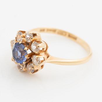 Ring, 18K guld med safir och vita stenar. 1940-tal.