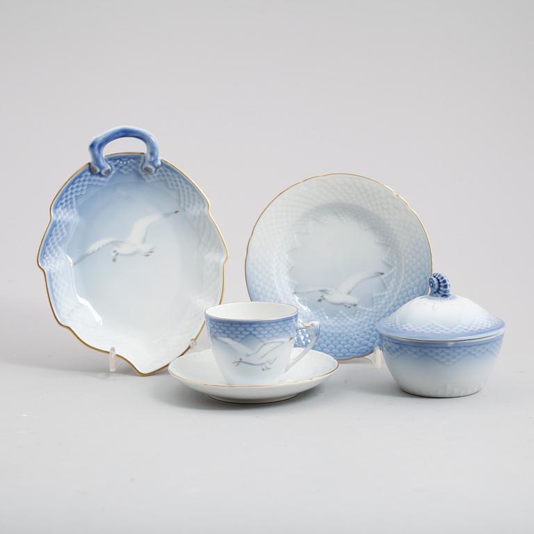 SERVISPORSLIN, 26 delar, "Måsen", Bing & Gröndahl, Danmark.
