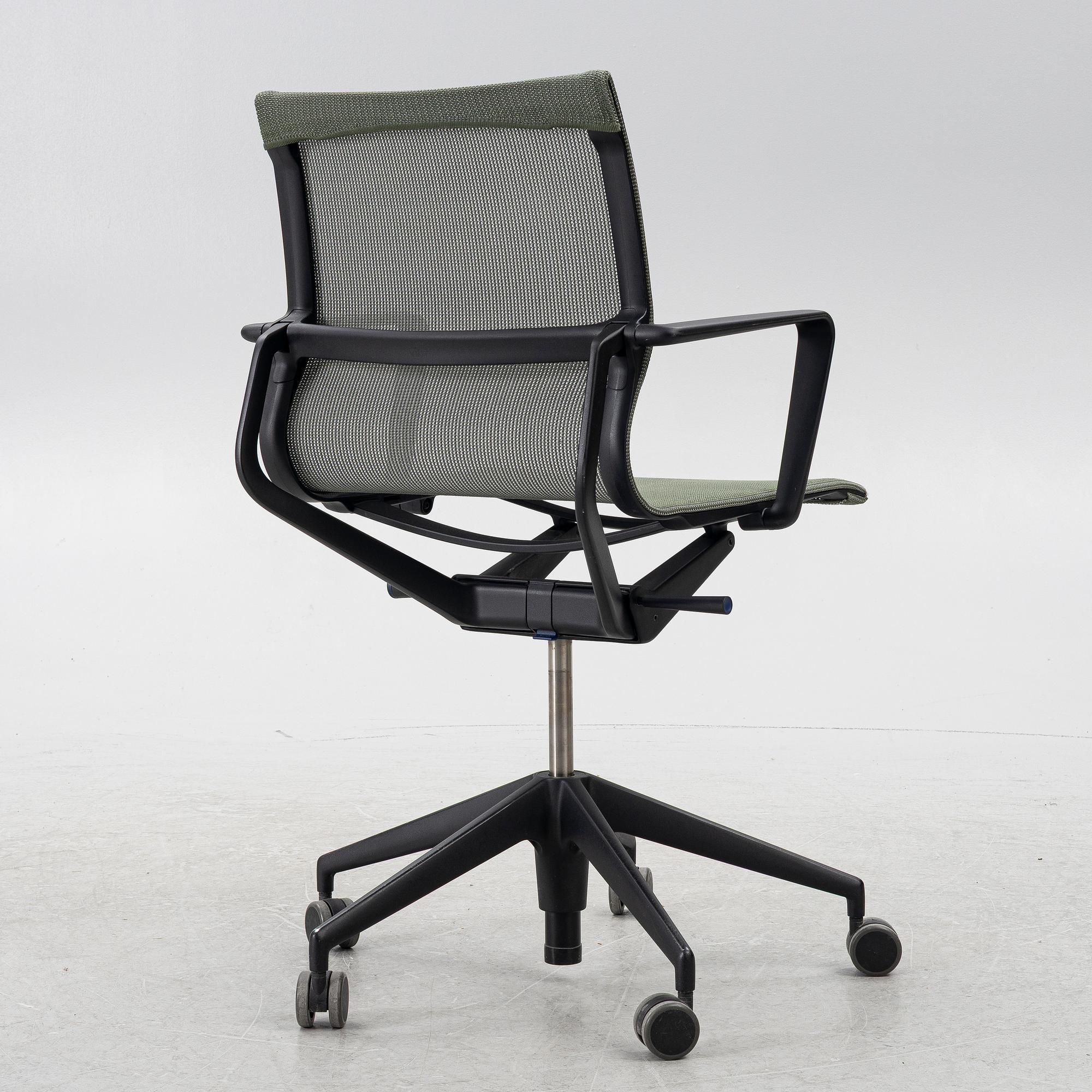 Charles & Ray Eames, kontorsstol "EA 108" för Vitra, 2015.