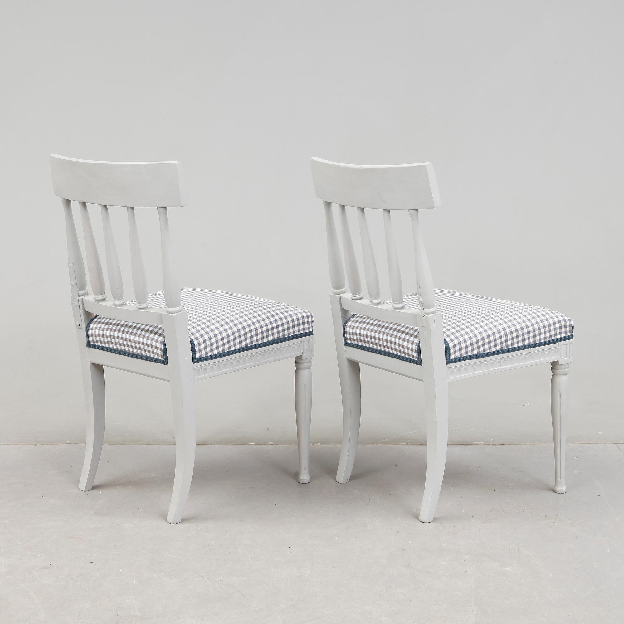 STOLAR, ett par, sengustaviansk provins, tidigt 1800-tal.