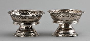 SALTKAR, ett par, silver, 1900-tal. Ca 100 gr.