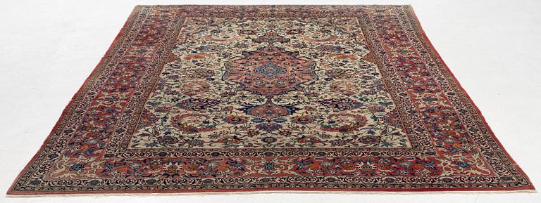 A semi-antique Isfahan carpet, central Iran, c. 325 x 210 cm.