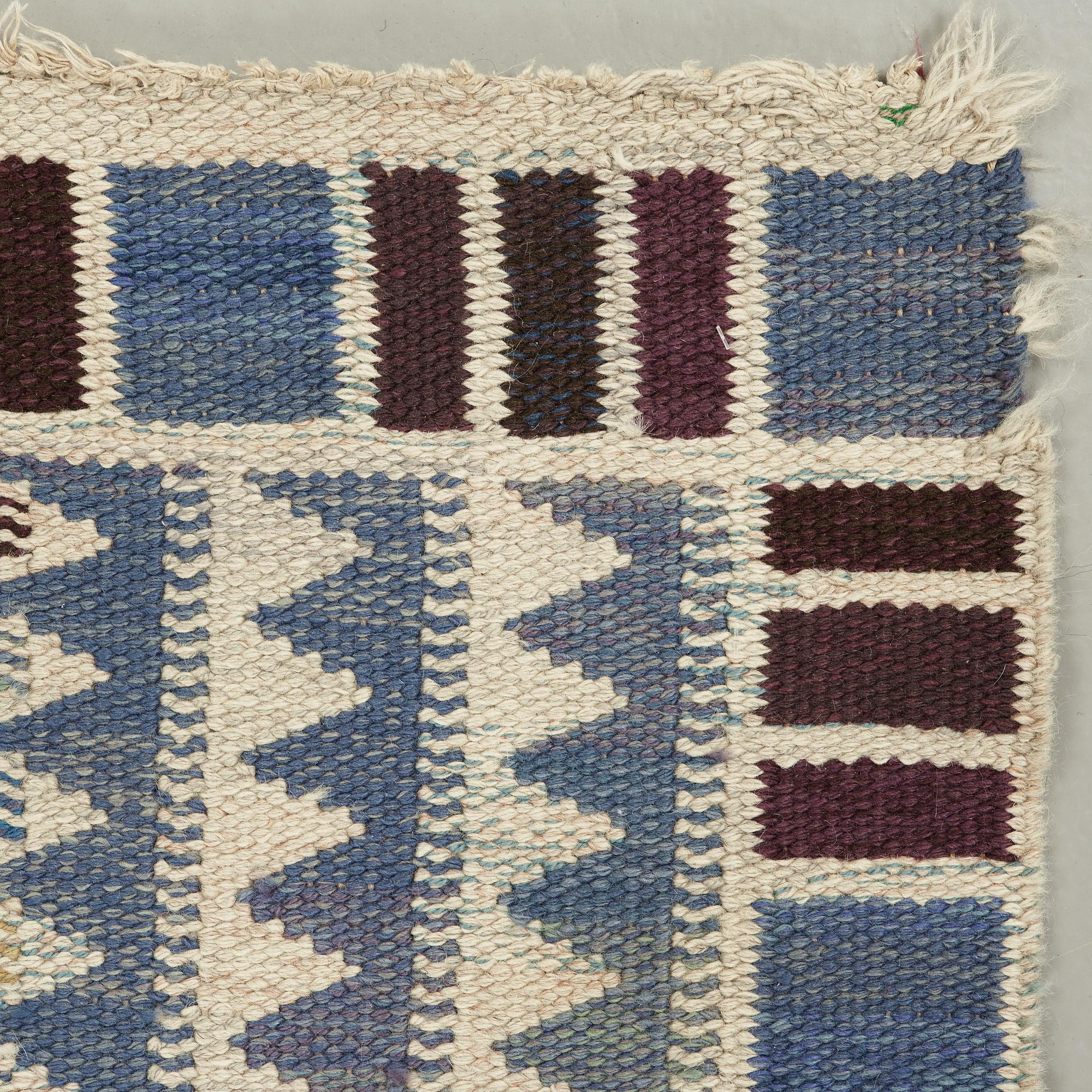 BARBRO NILSSON, matta, rölakan, 251 x 196,5 cm, "Salerno blå", signerad AB MMF BN.