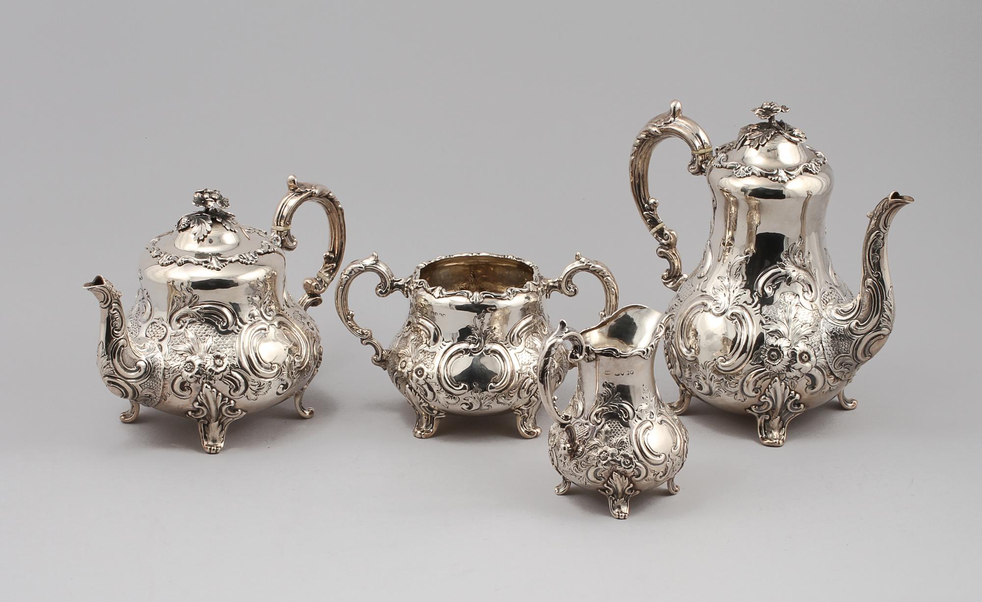 KAFFE- / TESERVIS, 4 delar, silver, möjligen James Aldridge, London, England, 1854, total vikt ca 2295 gram.