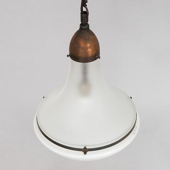 Peter Behrens, taklampa, "Luzette", AEG, 1900-talets första hälft.