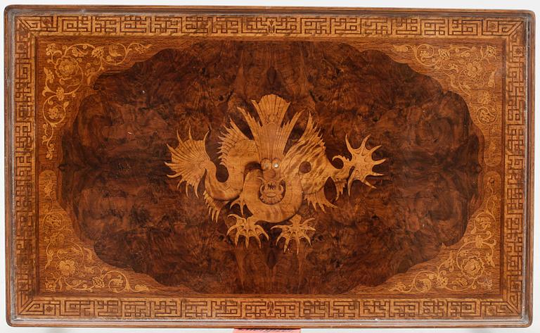 SOFFBORD, Kinesiserande stil, 1900-tal.