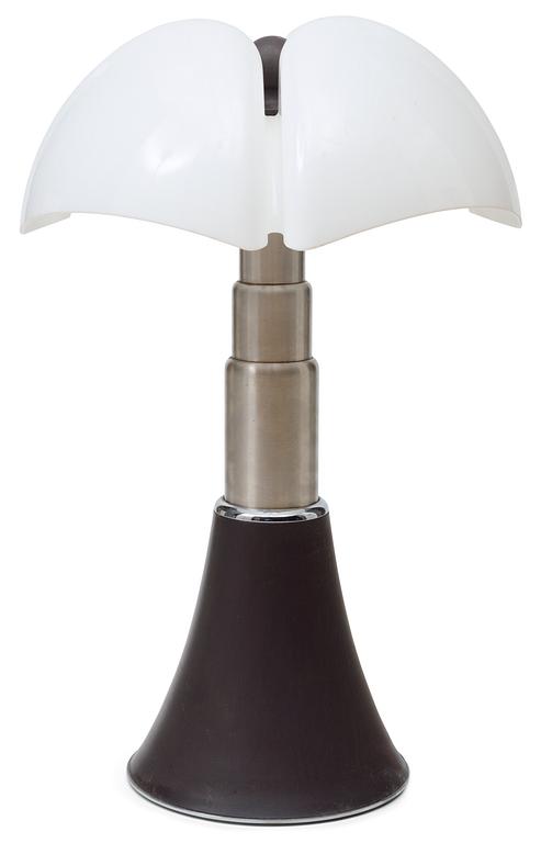 A Gae Aulenti table lamp, "Pipistrello", Martinelli Luce, Italy.